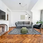 With Breathtaking View Apartamento