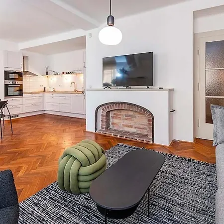Apartamento With Breathtaking View Praga