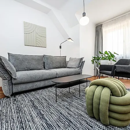 Apartment With Breathtaking View Prague